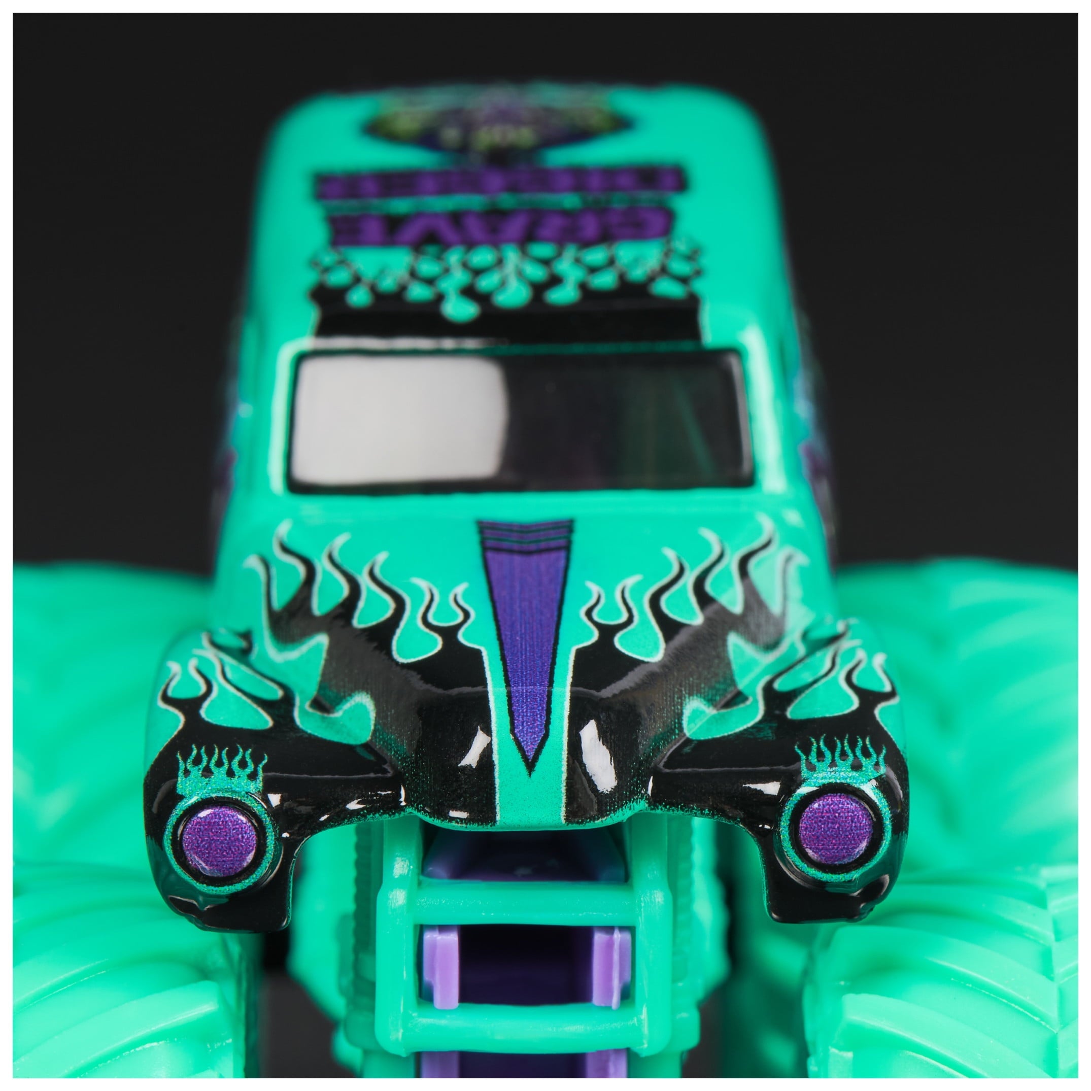 Monster Jam, Official Grave Digger Monster Truck, Die-Cast Vehicle, 1:64 Scale, Kids Toys for Boys Ages 3 and up