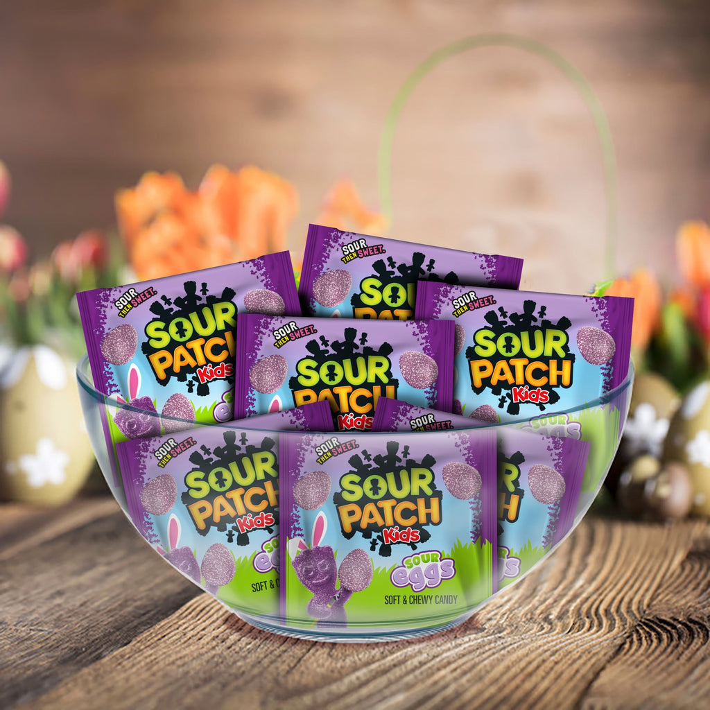 SOUR PATCH KIDS Sour Eggs Soft & Chewy Easter Candy, 18 Snack Packs