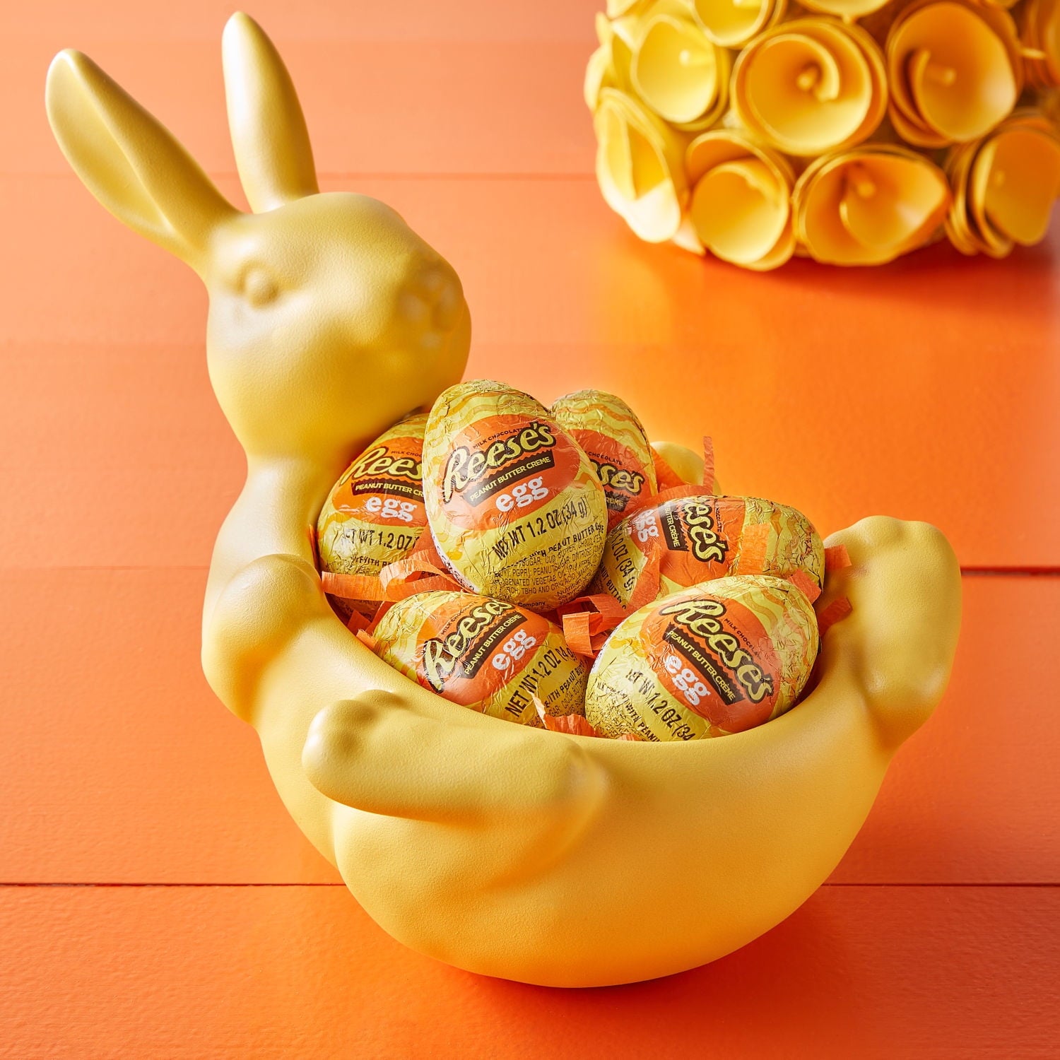 Reese's Milk Chocolate Peanut Butter Creme Eggs Easter Candy, Box 1.2 oz, 5 Pieces