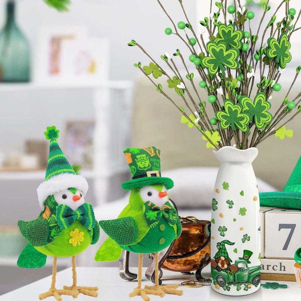 Lksixu St.Patrick's Day Birds Ornaments, 3D Green Shamrock Bird Figurines with Hat and Bow, Handmade Irish Luck Inseparable Birds Doll Spring Table Decor Animals Garden Statue for Window Party